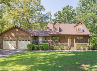 1002 Roy Bennett Cir, Jasper, AL 35503