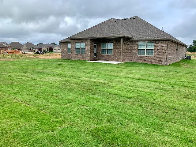 5601 Sapphire Dr — Photo 23