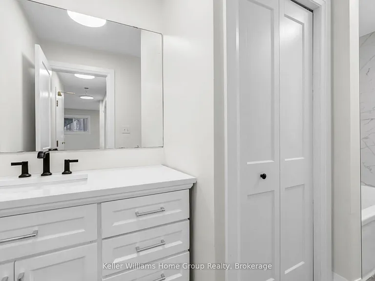 77 Lancaster St W — Photo 7