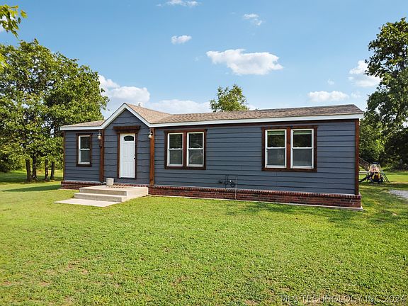 2nd image of 35495 Cambridge Dr