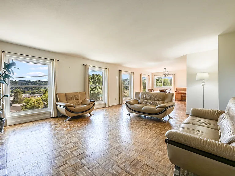 324 Laurel Pl — Photo 3