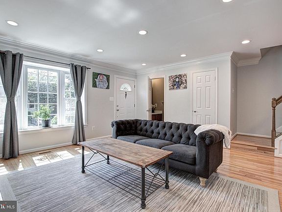 3rd image of 6148 Old Brentford Ct
