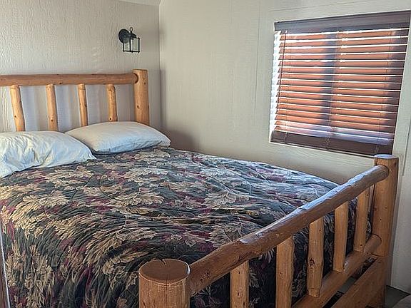 Main cabin - bedroom
