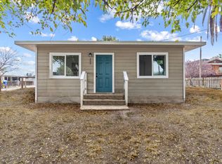 260 Salisbury St, Porterville, CA 93257