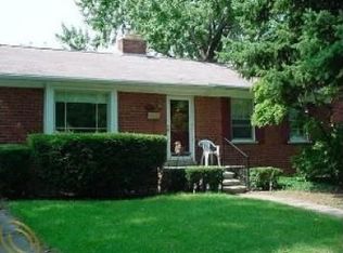 10005 Hubbard St, Livonia, MI 48150