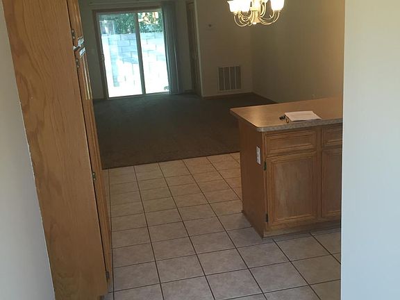 3rd image of 30348 Wedgewood Cir #30348