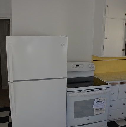 3rd image of 1642 Shasta Ave