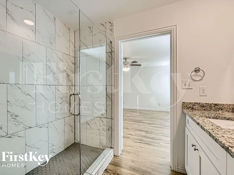 7384 Parkside Place Dr — Photo 19