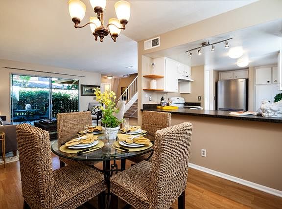 4th image of 212 Red Oak Dr E #C