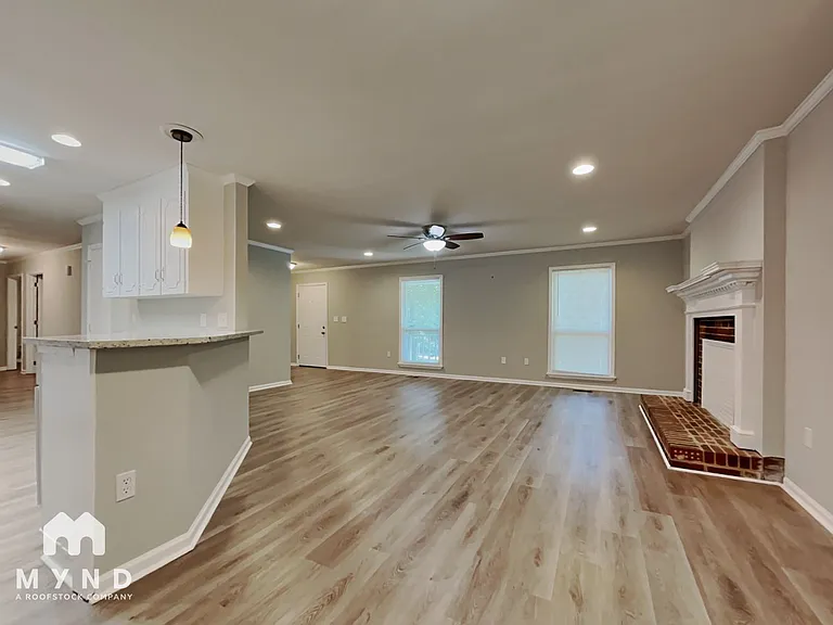 20104 Balsam Ct — Photo 8