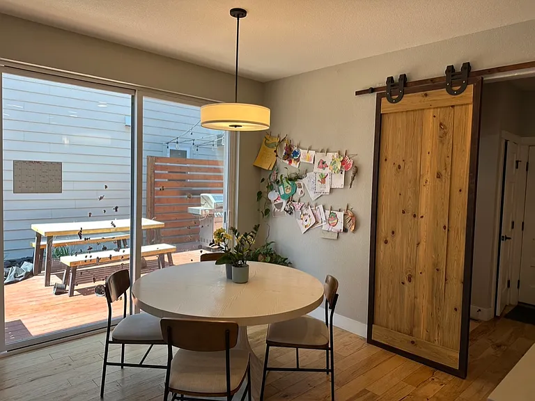356 Pascal St — Photo 5