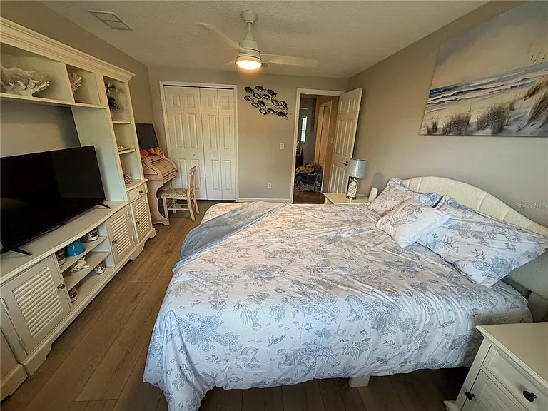 3032 Golden Rain Dr — Photo 14