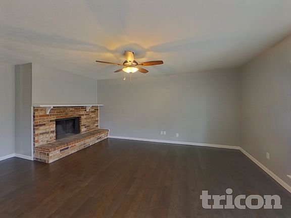 3rd image of 6026 Lakecrest Dr