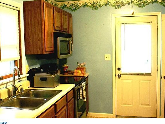 5th image of 3013 Rosetree Ln
