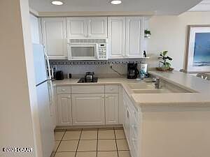 4th image of 2700 N Atlantic Ave #1207