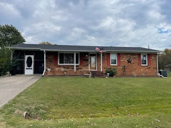 704 State St, Central City, KY 42330