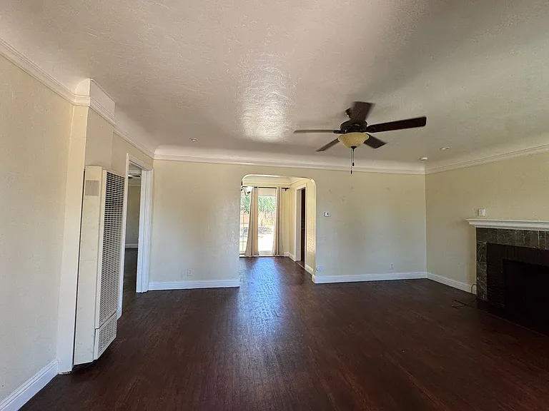 4789 E Hedges Ave — Photo 7