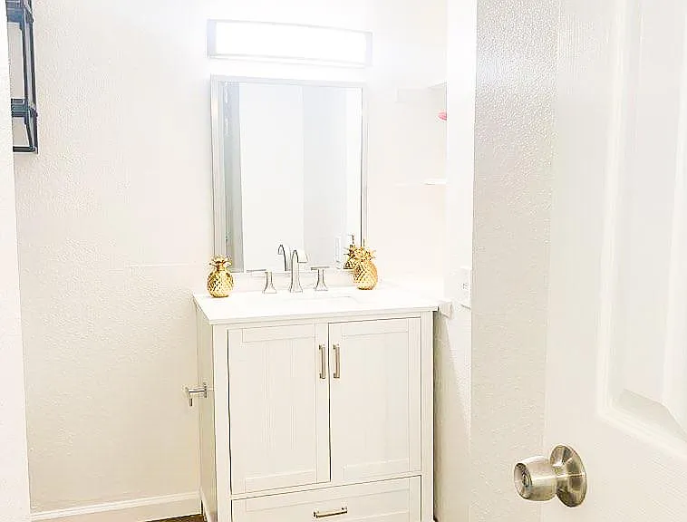 200 E Courtland Pl #10 — Photo 14