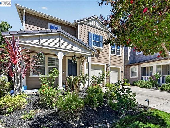 3rd image of 3587 Colchester Ln