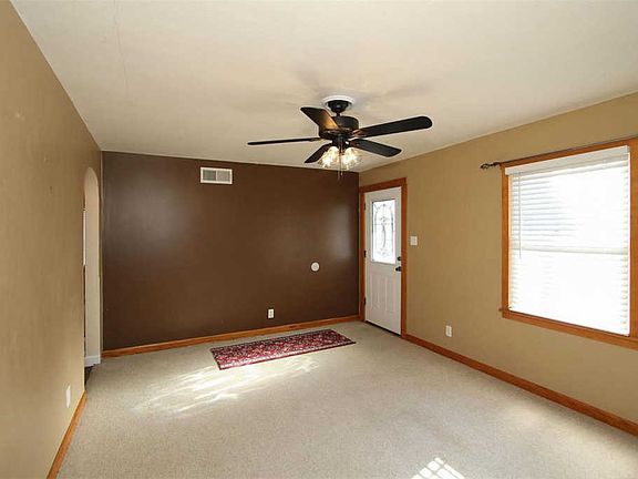 4th image of 2621 E 27th St