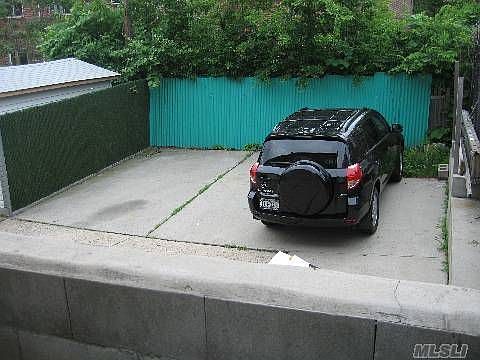 3rd image of 5172 48th St