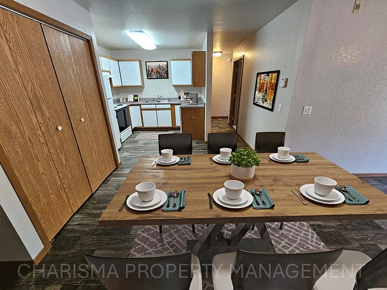 340 N Main Avenue — Photo 10