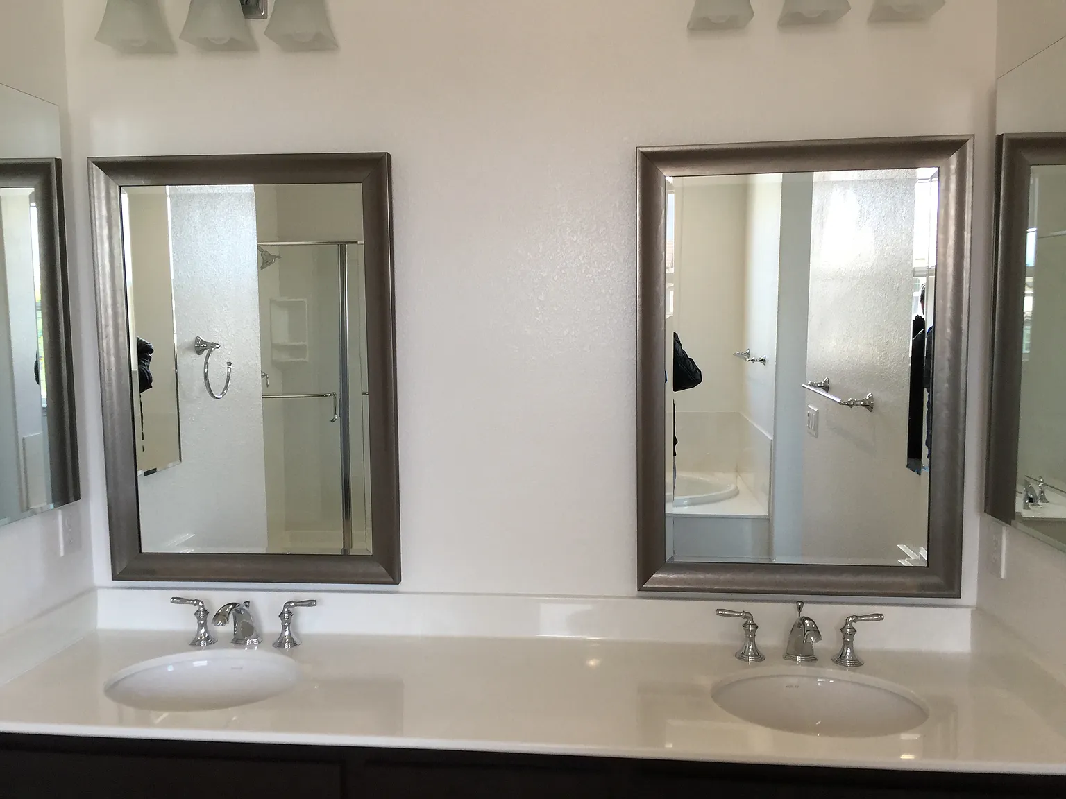 4 bed, 2211 sqft, $5,000 — Photo 4