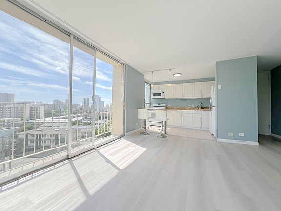 2nd image of 1702 Kewalo St APT 705