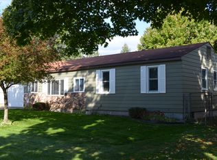 4526 Westgate Dr NW, Comstock Park, MI 49321