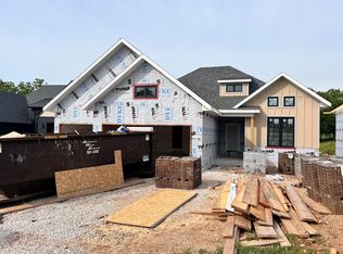 321 S Pebble Beach Ave, Springfield, MO 65802