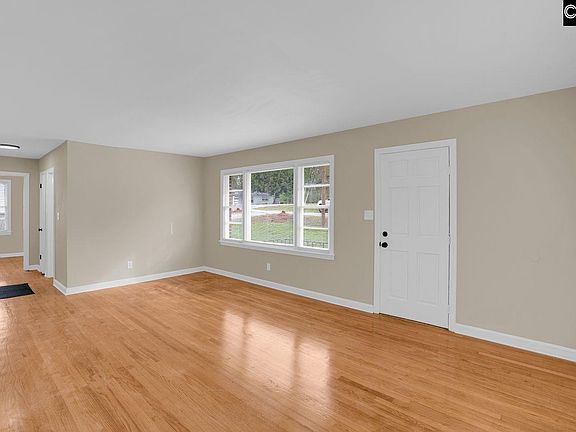 4th image of 36 McKay Cir