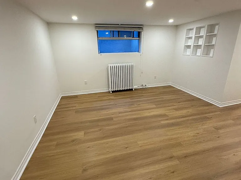 1594 Dupont St #5 — Photo 7