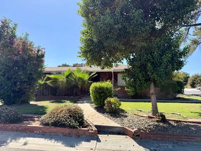 699 N Pepper Street, Woodlake, CA, 93286