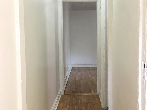 5th image of 225 Parkside Ave APT 1E