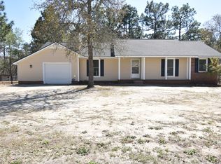 6901 Woodmark Dr, Fayetteville, NC 28314