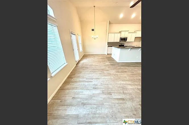 946 Hobby Rd — Photo 12