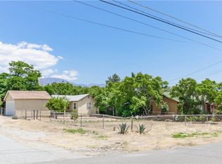 725 E Hoffer St, Banning, CA 92220