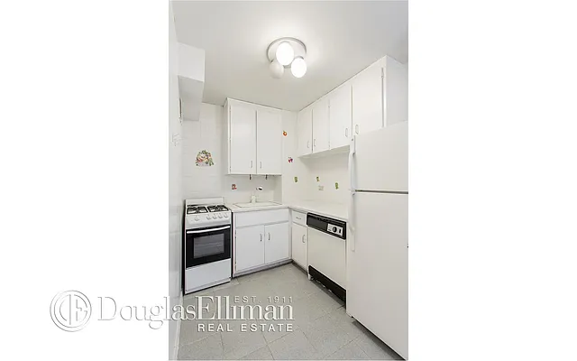 Sold by Douglas Elliman | media 12