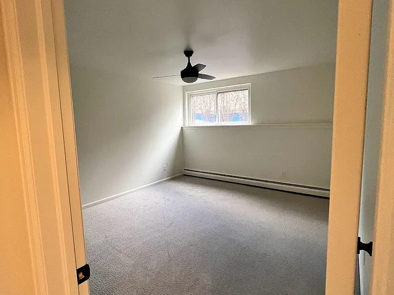 6215 S Sterne Pkwy — Photo 12