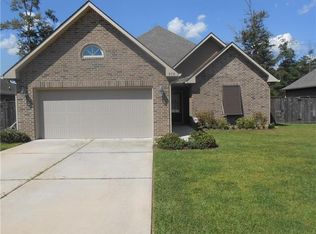 975 Woodsprings Ct, Covington, LA 70433