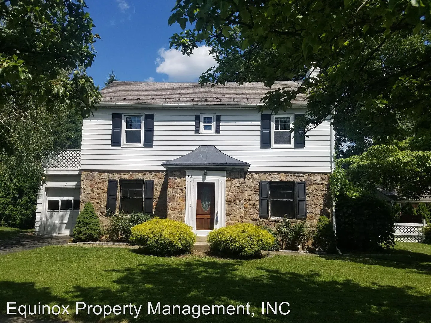 1616 Chelsea Ave photo 1