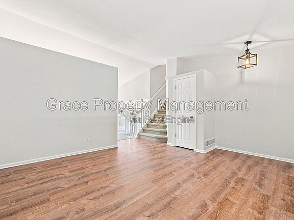 3rd image of 16041 Bluebonnet Dr