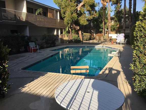 3rd image of 5305 Lindley Ave APT 29
