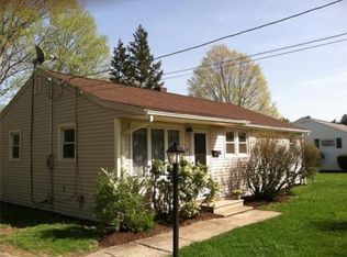 49 Wheelock St, Oxford, MA 01540