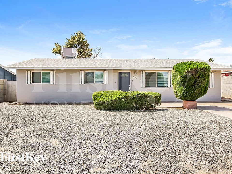 1st image of 2133 E Larkspur Dr