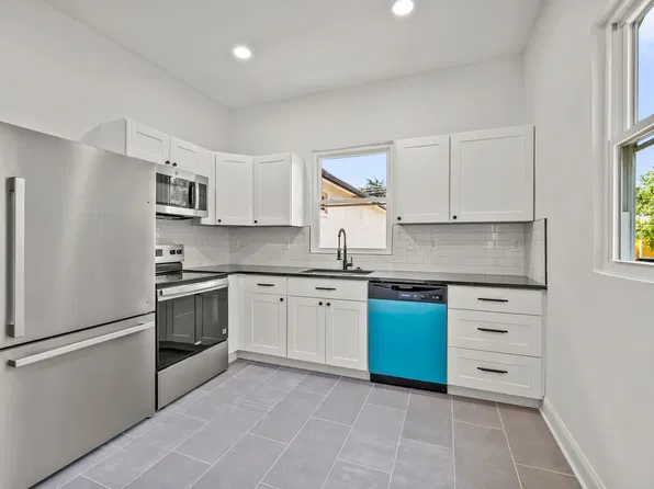512 Granville Dr