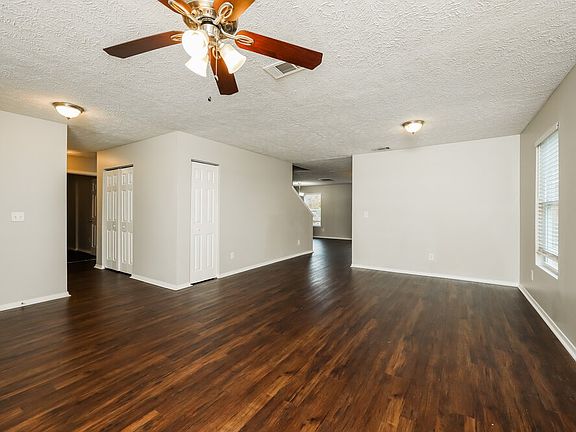 4th image of 5408 Skip Jack Dr