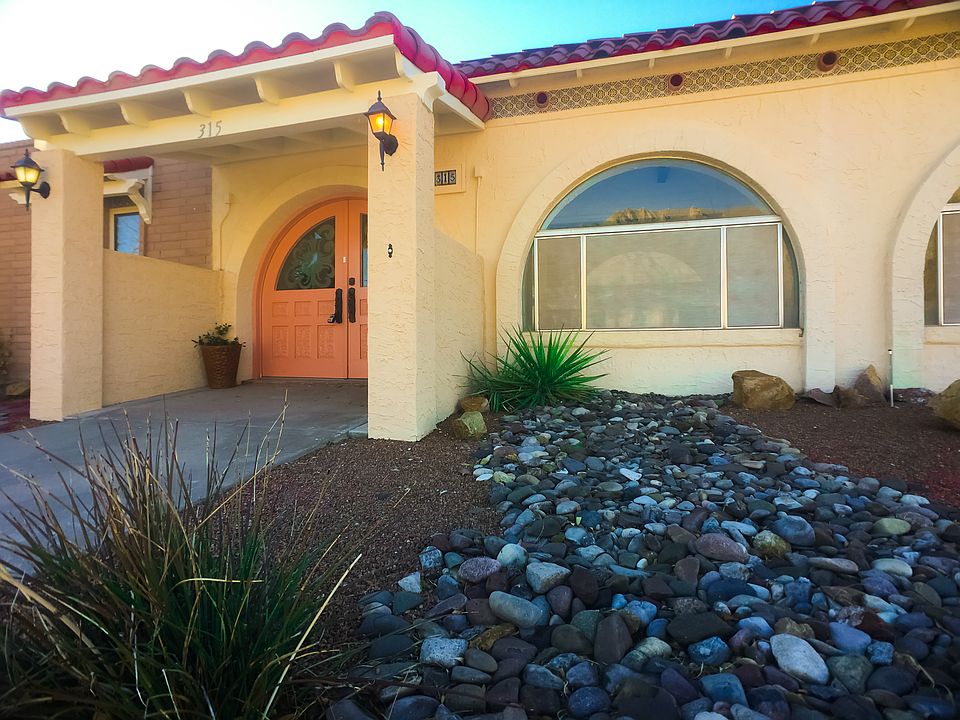 1st image of 315 Crown Point Dr