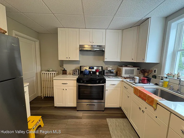 1 Delta Pl — Photo 11