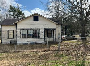 104 Pearl St, Timpson, TX 75975